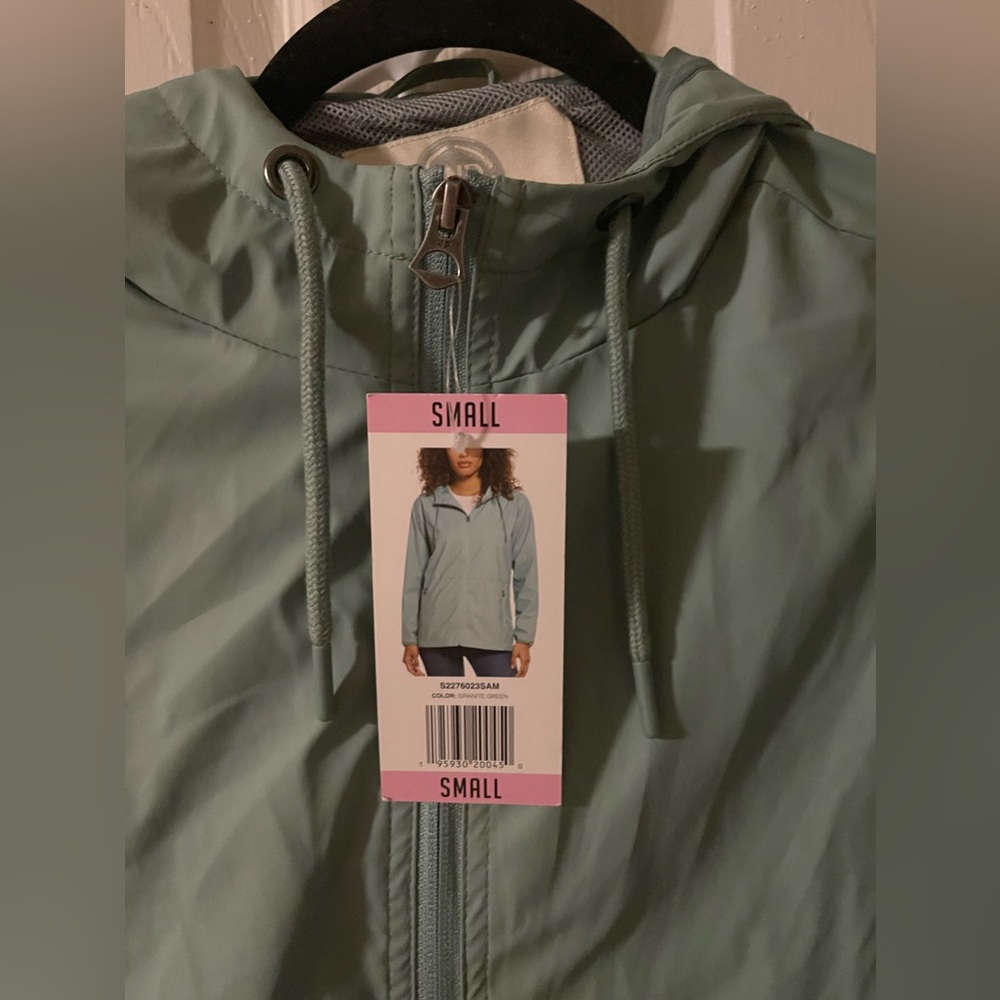 Weatherproof rain slicker - Picture 5 of 7